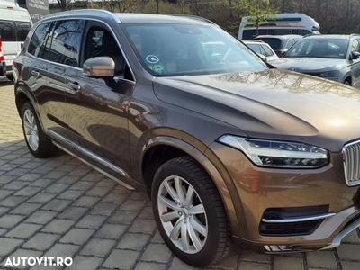 Volvo XC 90 D5 AWD Geartronic Inscription