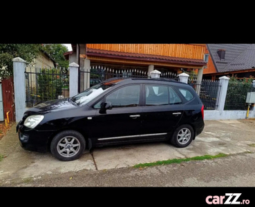 Liciteaza-Kia Carens 2007