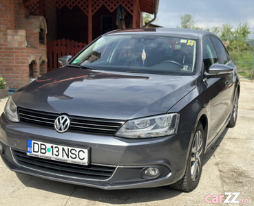 Liciteaza-Volkswagen Jetta 2012