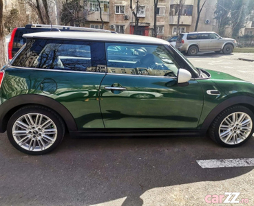 Mini Cooper British Racing Green