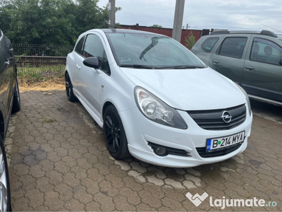 Opel corsa d 1.4 i 16v twinport 90 cp black & white limited edition