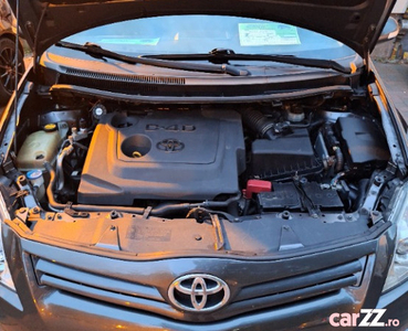 Toyota auris 2010 facelift 1.4 diesel d4d 6 viteze gri metalizat