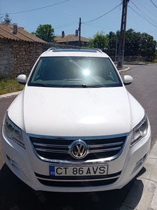 Vând Volkswagen tiguan