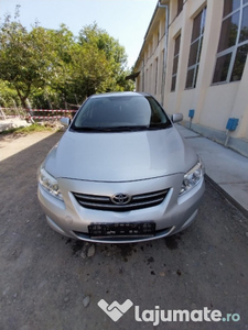 Masina Toyota corolla an 2008