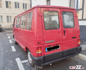 Microbuz Renault Trafic 8+1 2.5 diesel 1989 istoric