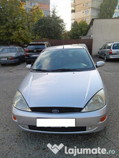 Ford Focus 1.6 benzina - carlig remorca - cauciucuri All Season