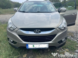 Hyundai IX35, 4x4, manual, full-option, 2011