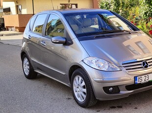 Mercedes-Benz A170 model elegance masina arata si functioneaza impecabil