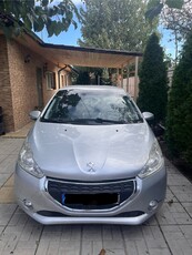 Peugeot 208 an 2014