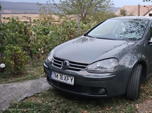 Vând golf 5 1.6 benzină