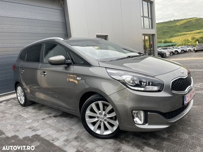 Kia Carens 1.7 CRDi 115 Dream Team Edition