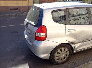 Honda JAZZ 1,4 benzină 2004