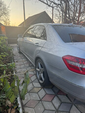 mercedes E 220 Avangard amg