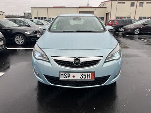 Opel Astra J - 1.7 CDTI - 125 CP Navi, Xenon, parktronic