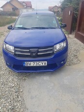 Vând Dacia Logan