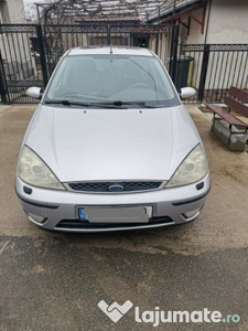 Ford Forcus masina