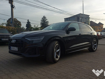 Liciteaza-Audi Q8 2019