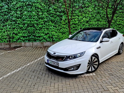 Kia Optima Automat 110.973 km, Panoramic/Ventilatie/LED/Keyless/LaneAs Floresti