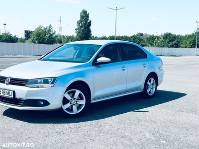 Volkswagen Jetta 1.6 TDI CR DPF DSG Comfortline