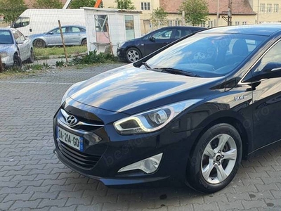 hyundai i40 limuzina an 2014 mot 1.7 crdi.116 cp euro 5. full extrase