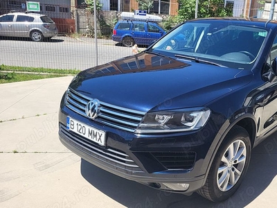 Volkswagen Touareg V6 TDI BMT 3.0 l, 262 CP Stare tehnica impecabila, service recent, anvelope noi