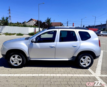 DACIA DUSTER 1.5 DCI 110 cp 4x4 decuplabil**Aer Conditional**Computer