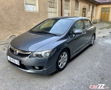 Honda Civic 8 facelift 2011 Navigatie Piele baterie IMA reconditionata