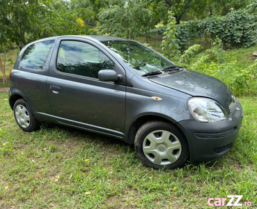 Toyota yaris 1.0 blue