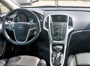 4 octombrie 2024 Opel Astra-J Sport Tourer , 1.6 Turbo, 180 CP, Cutie automată