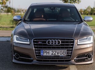 Audi S8 4.0 TFSI quattro Tiptronic