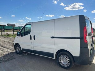 Autoutilitara Renault Trafic 2.0 Dci