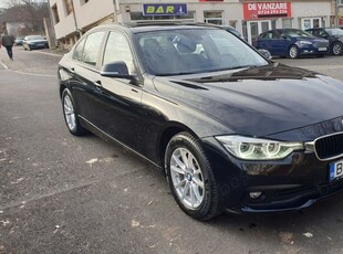 BMW Seria 3 318d xDrive Advantage