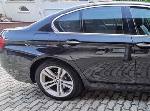 BMW Seria 5 530d xDrive Aut. Luxury Line