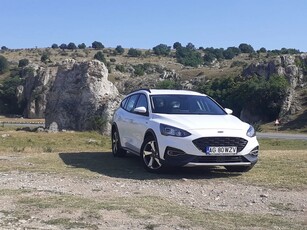 Ford Focus 1.0 EcoBoost MHEV Active