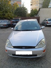 Ford Focus 1.6 benzina - carlig remorca - cauciucuri All Season