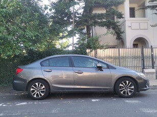 Honda civic sedan 2015 1.8 i-vtec - 132.000km