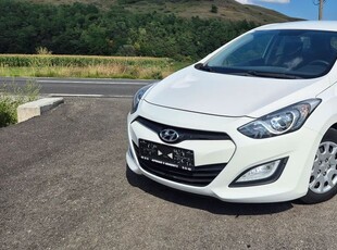 Hyundai i30 1.6 CRDI Automatik Style