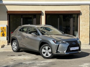 Lexus UX 250h 2.0L HEV 20H- (178 HP) 4X2 CVT Business