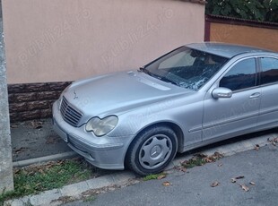 Mercedes c200 cdi an 2003 acte la zi