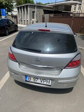 Opel Astra 1.9 CDTI Cosmo