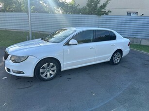 Skoda Superb Combi 2.0 TDI Elegance DSG