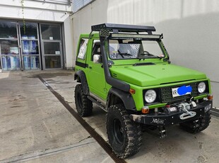 Suzuki Samurai