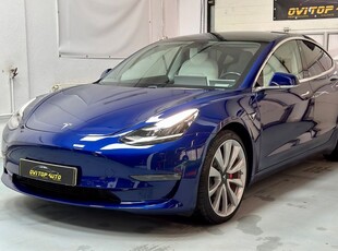 Tesla Model 3 Langstreckenbatterie Allradantrieb Dual Motor Performance