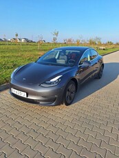 Tesla Model 3 Standard Reichweite Plus Hinterradantrieb