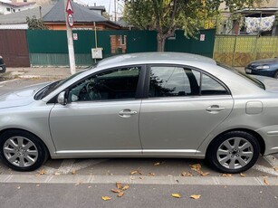 Toyota Avensis 1.6 Sedan Luna