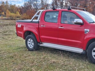 Toyota Hilux 4x4 Double Cab