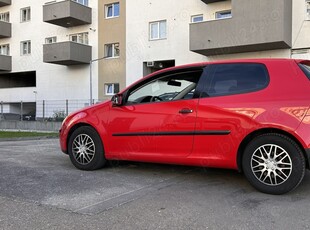 Vând golf 5 coupe