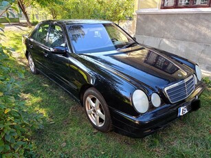 Vind Mercedes E 220 CDI an 2001