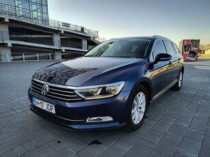 Volkswagen Passat Variant 2.0 Blue TDI SCR Highline