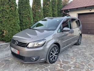 Volkswagen Touran 2.0 TDI DPF BlueMotion Technology DSG Highline